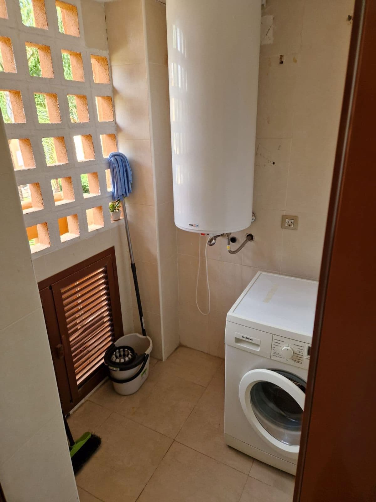 Middle Floor Apartment in Benahavís — photo 7 of 10
