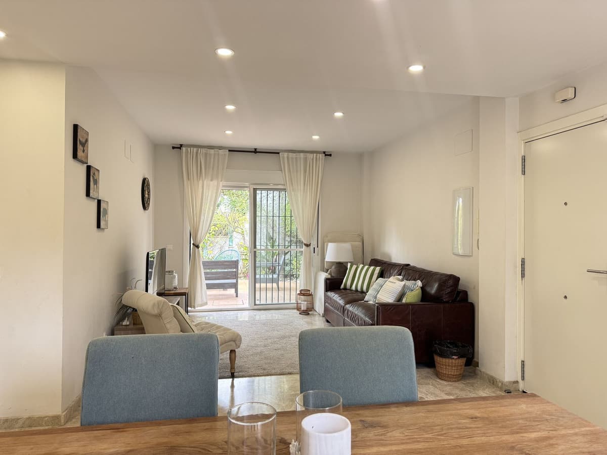 Ground Floor Apartment in Nueva Andalucía — photo 3 of 10