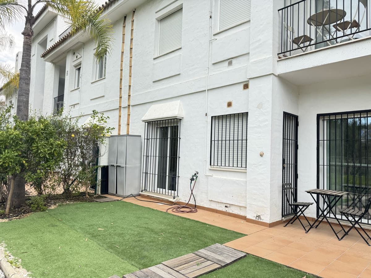 Ground Floor Apartment in Nueva Andalucía — photo 9 of 10