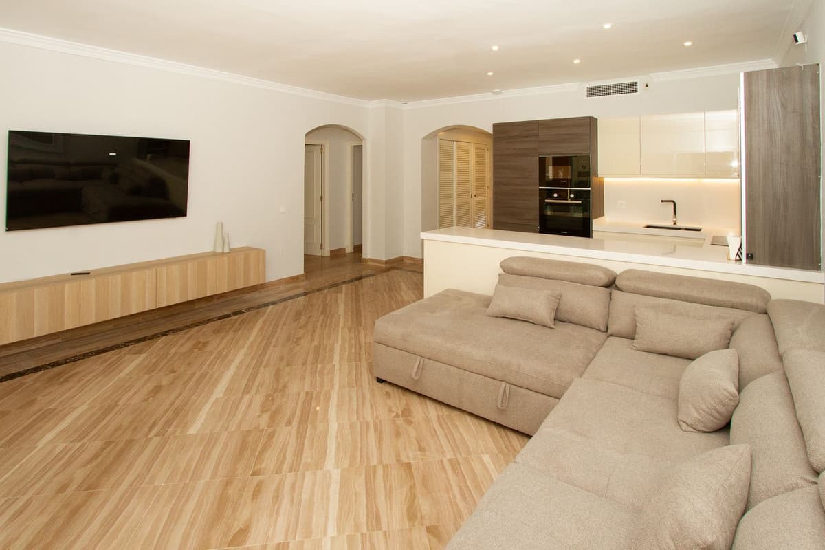 Ground Floor Apartment in Elviria — photo 1 of 10