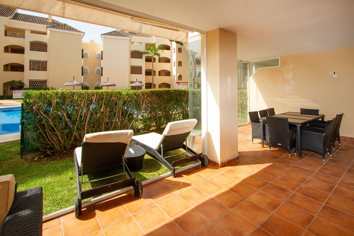 Ground Floor Apartment in Elviria — photo 4 of 10