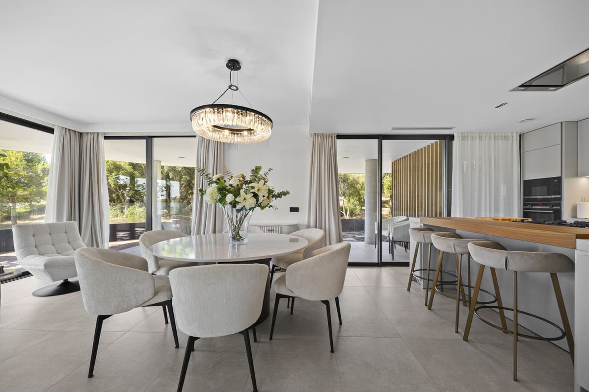 Middle Floor Apartment in Sotogrande — photo 8 of 10