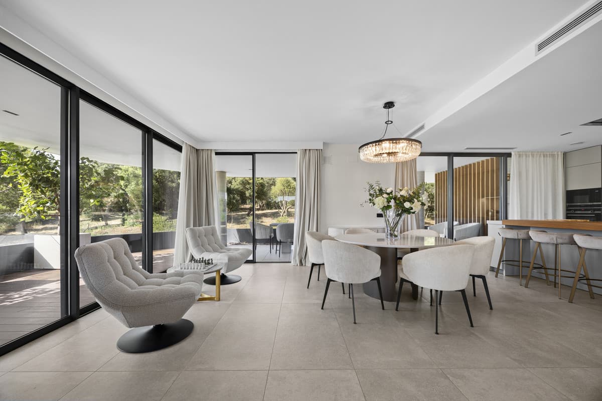 Middle Floor Apartment in Sotogrande — photo 10 of 10