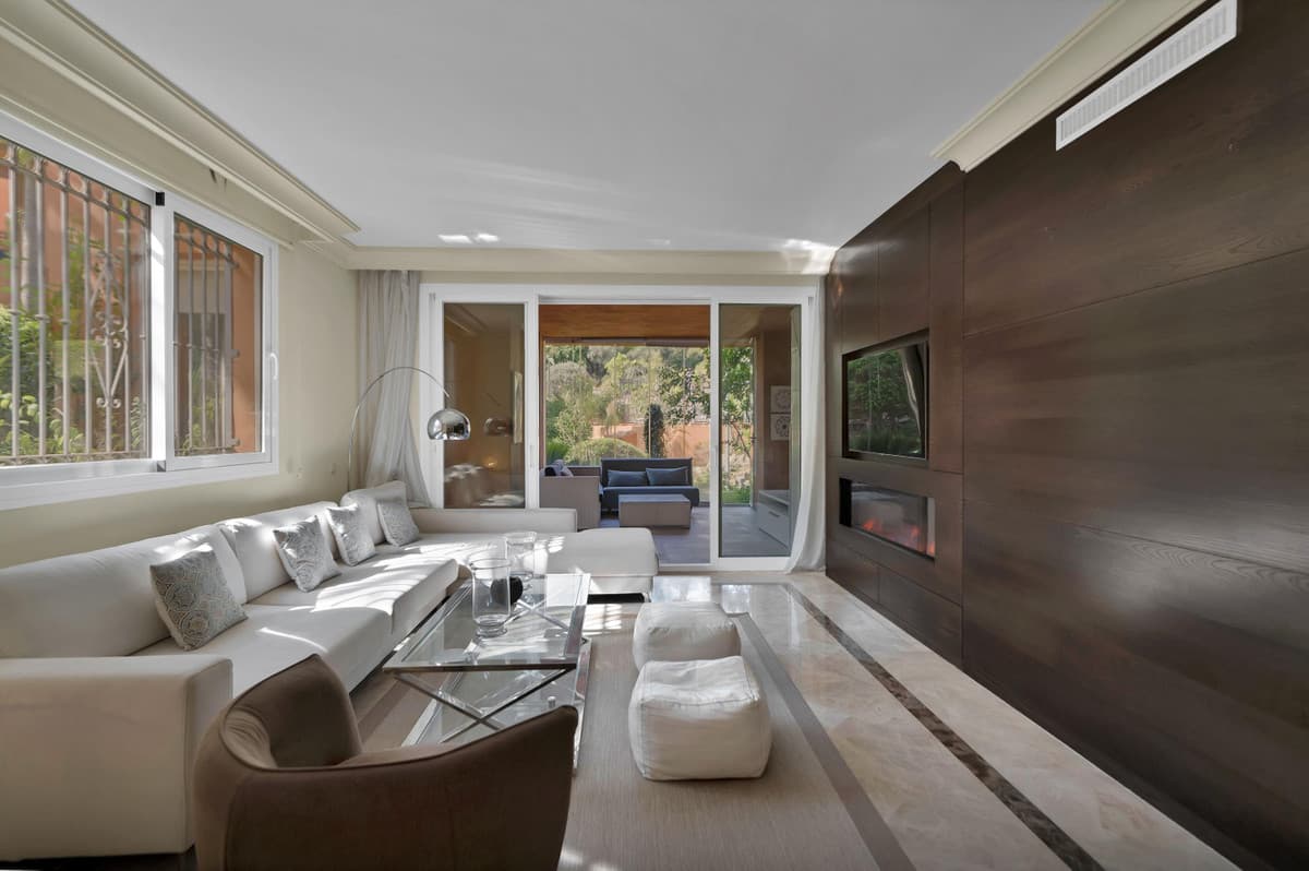Ground Floor Apartment in Marbella — photo 2 of 10