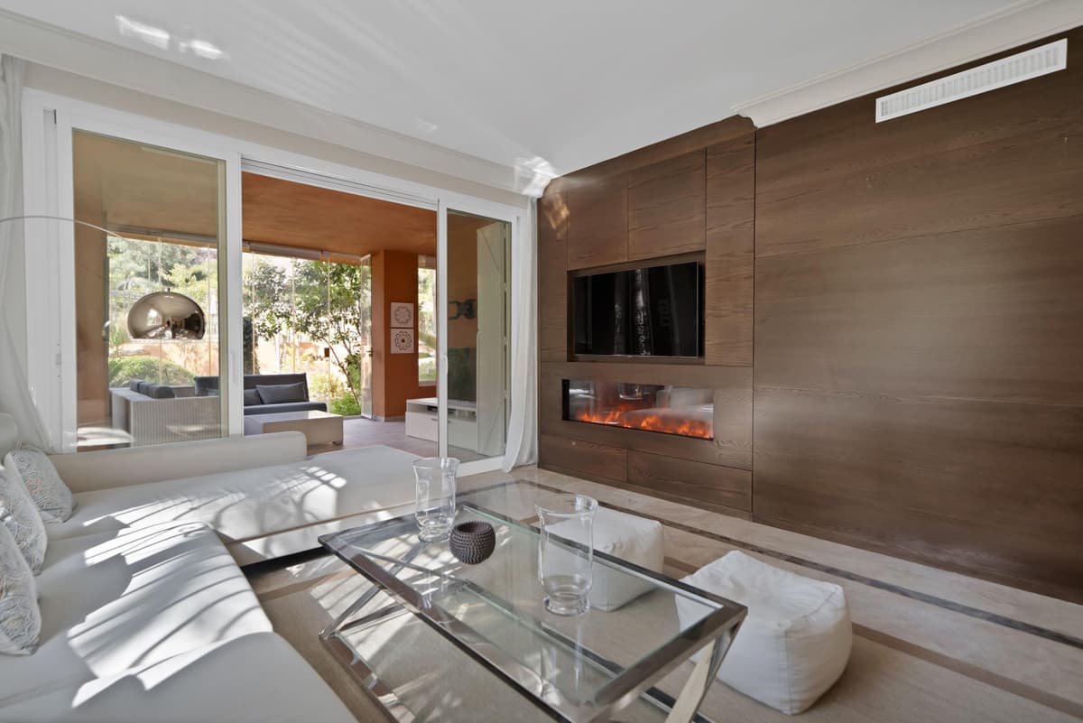 Ground Floor Apartment in Marbella — photo 3 of 10