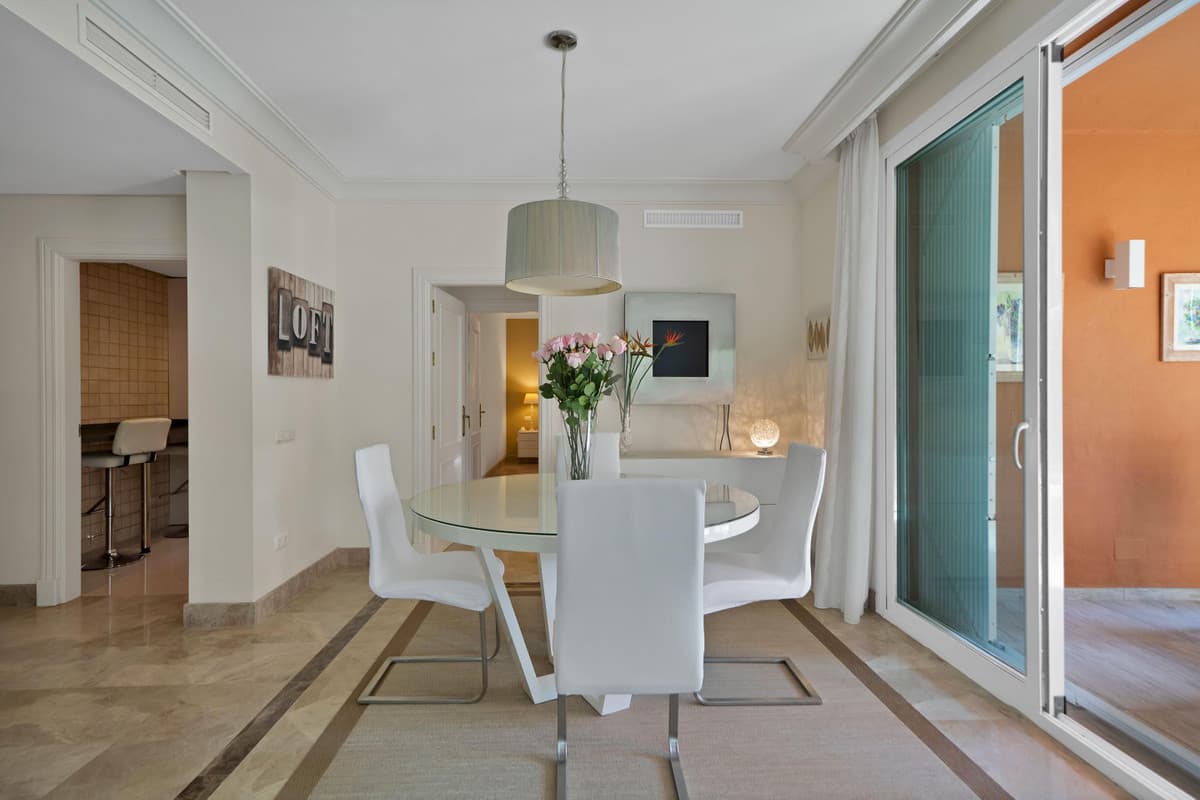 Ground Floor Apartment in Marbella — photo 7 of 10