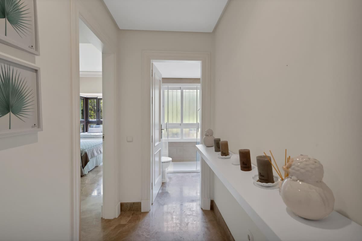 Ground Floor Apartment in Marbella — photo 9 of 10