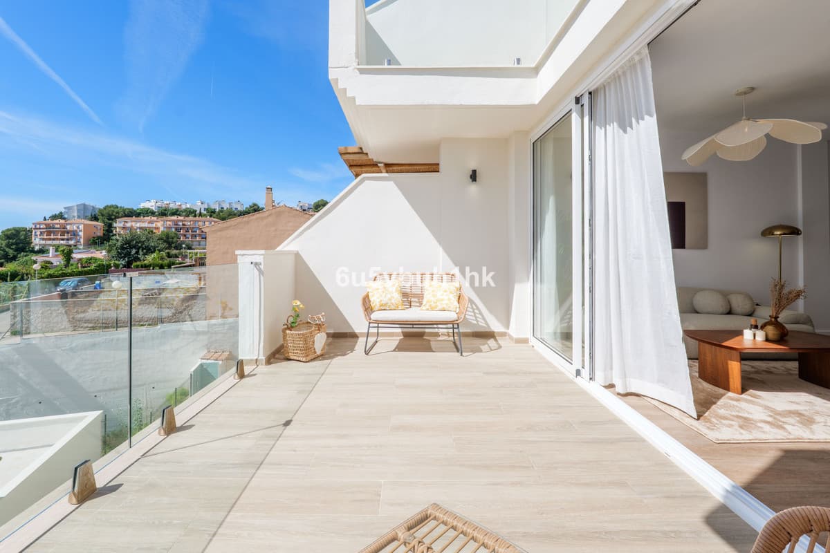Townhouse in Torreblanca — photo 2 of 10