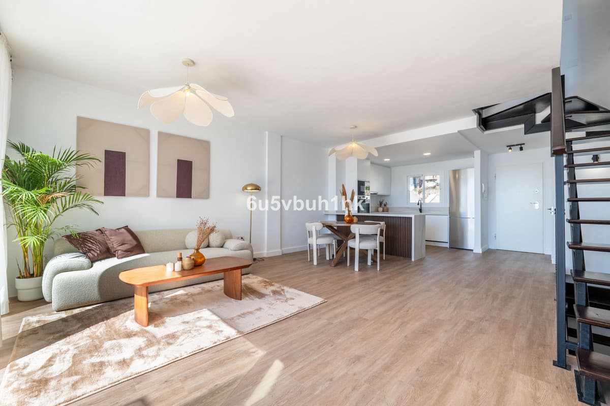Townhouse in Torreblanca — photo 8 of 10