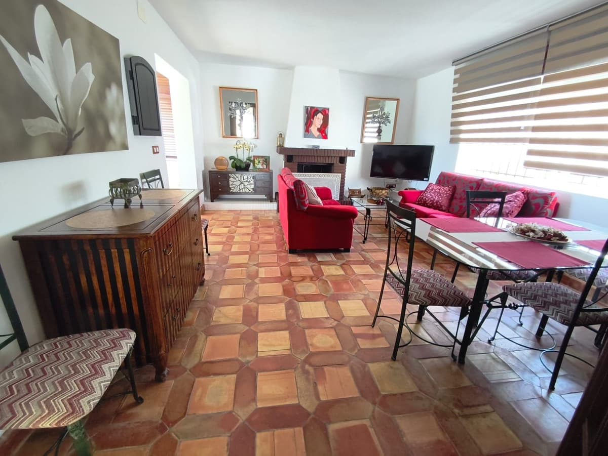 Detached Villa in Alhaurín de la Torre — photo 6 of 10