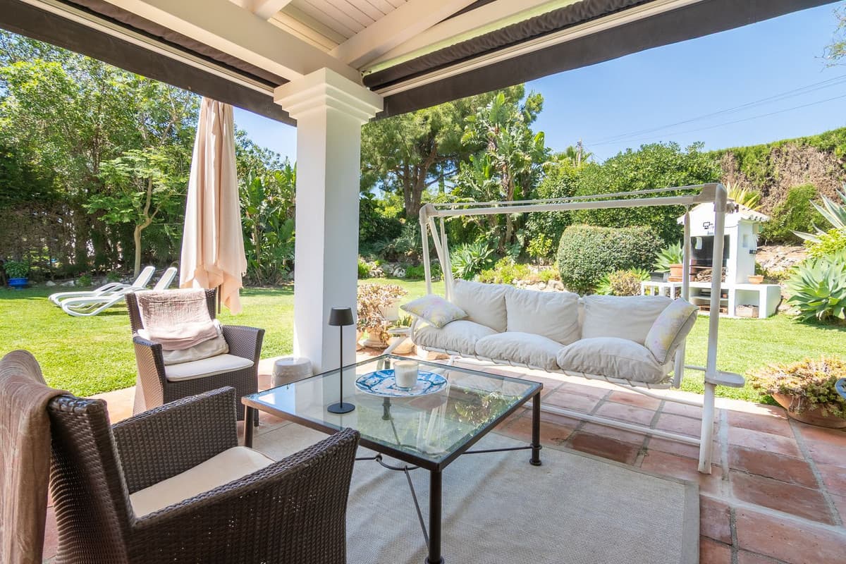 Detached Villa in Estepona — photo 5 of 10