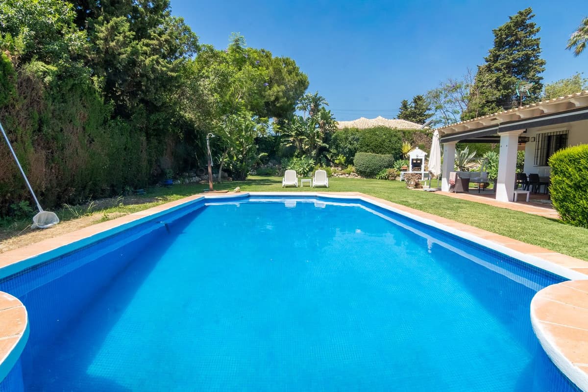 Detached Villa in Estepona — photo 6 of 10