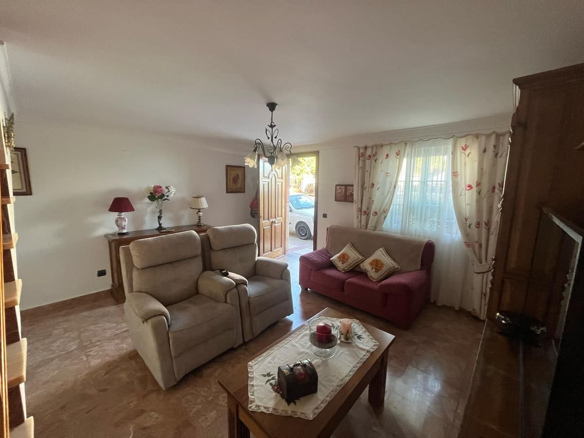 Townhouse in Estepona — photo 4 of 10