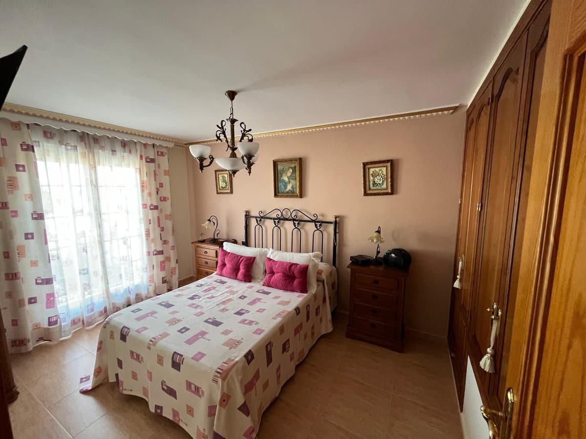 Townhouse in Estepona — photo 8 of 10