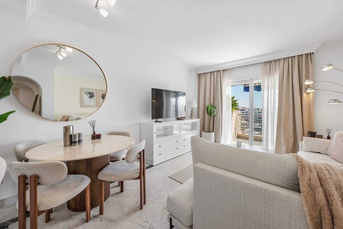 Top Floor Apartment in Puerto Banús — photo 7 of 10