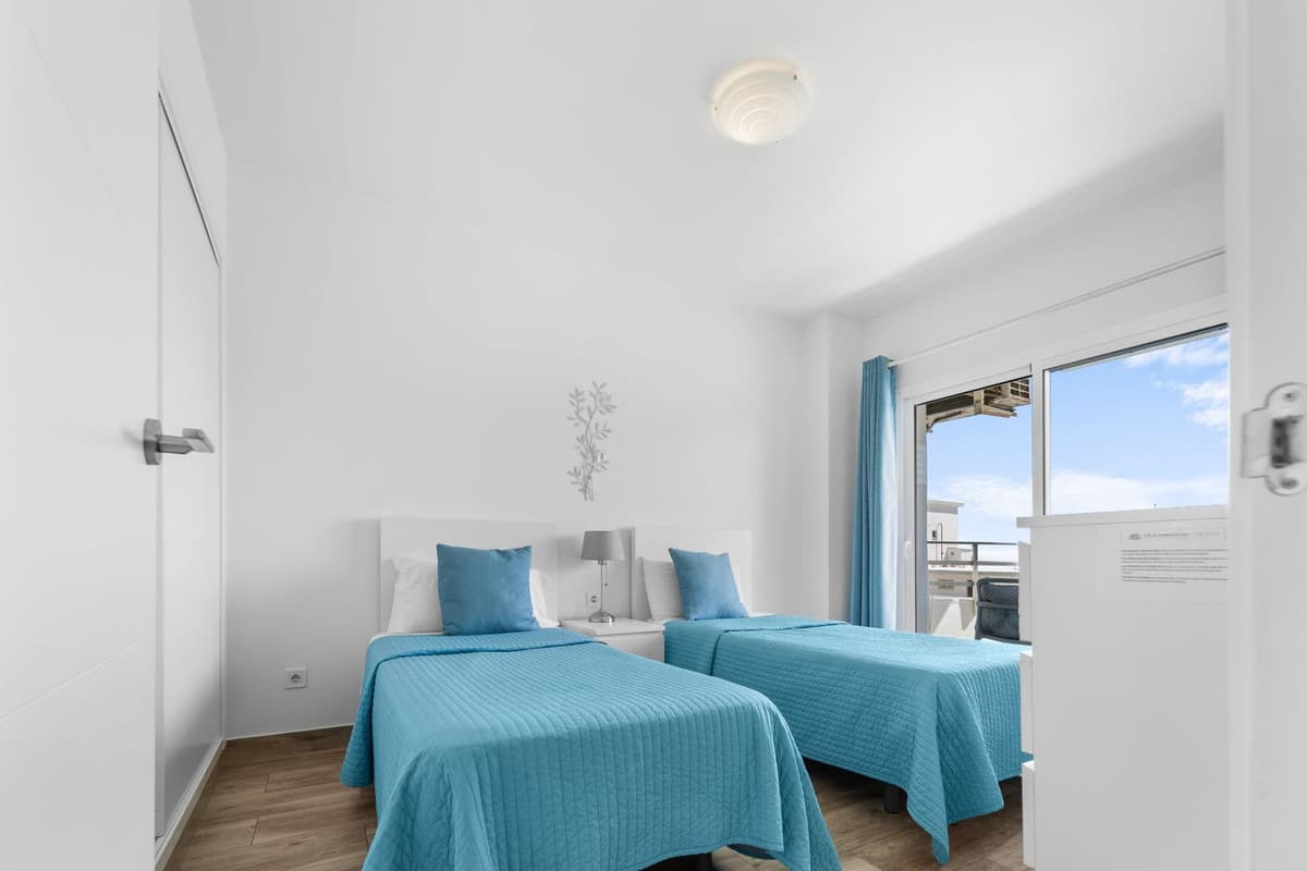 Middle Floor Apartment in Fuengirola — photo 6 of 10