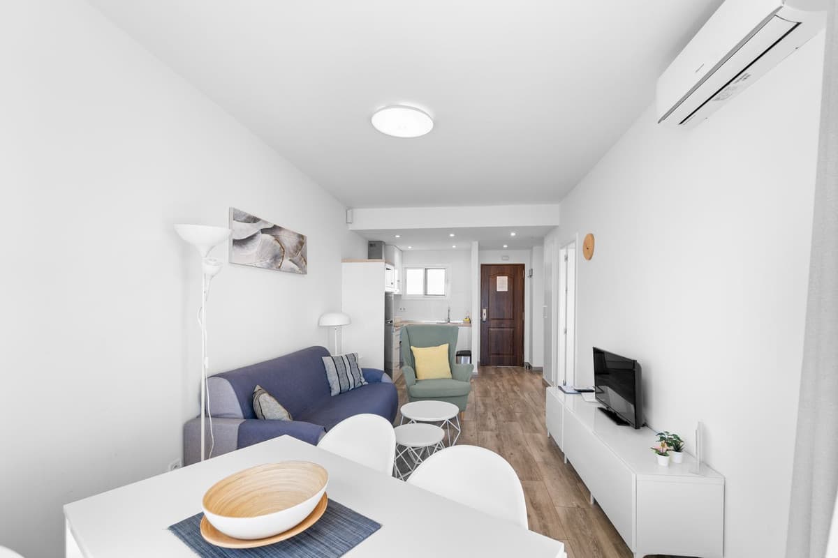 Middle Floor Apartment in Fuengirola — photo 8 of 10
