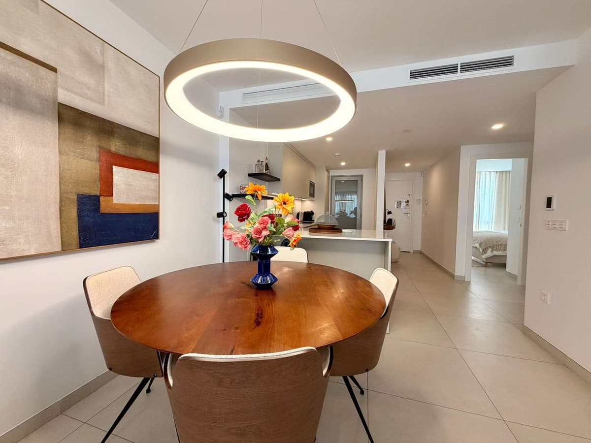 Middle Floor Apartment in Elviria — photo 5 of 10