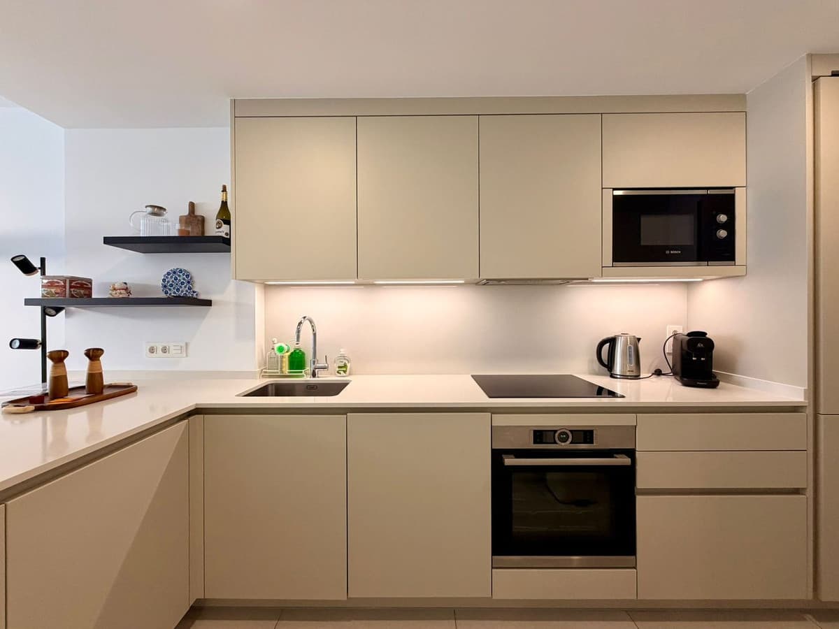 Middle Floor Apartment in Elviria — photo 10 of 10