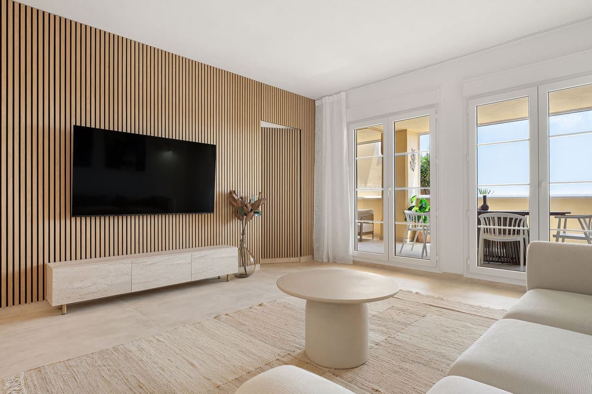 Middle Floor Apartment in Nueva Andalucía — photo 4 of 10