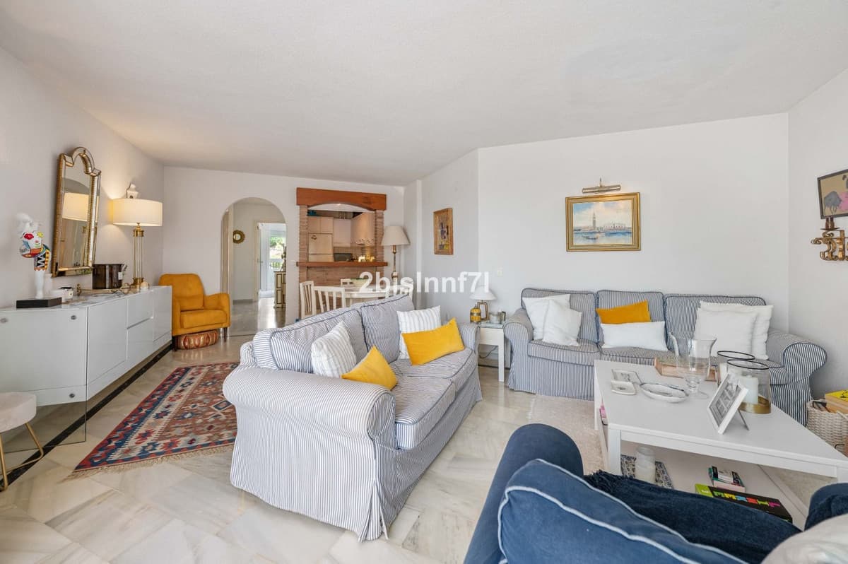 Penthouse in Calahonda — photo 5 of 10