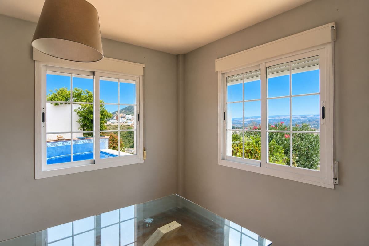 Detached Villa in Coín — photo 7 of 10