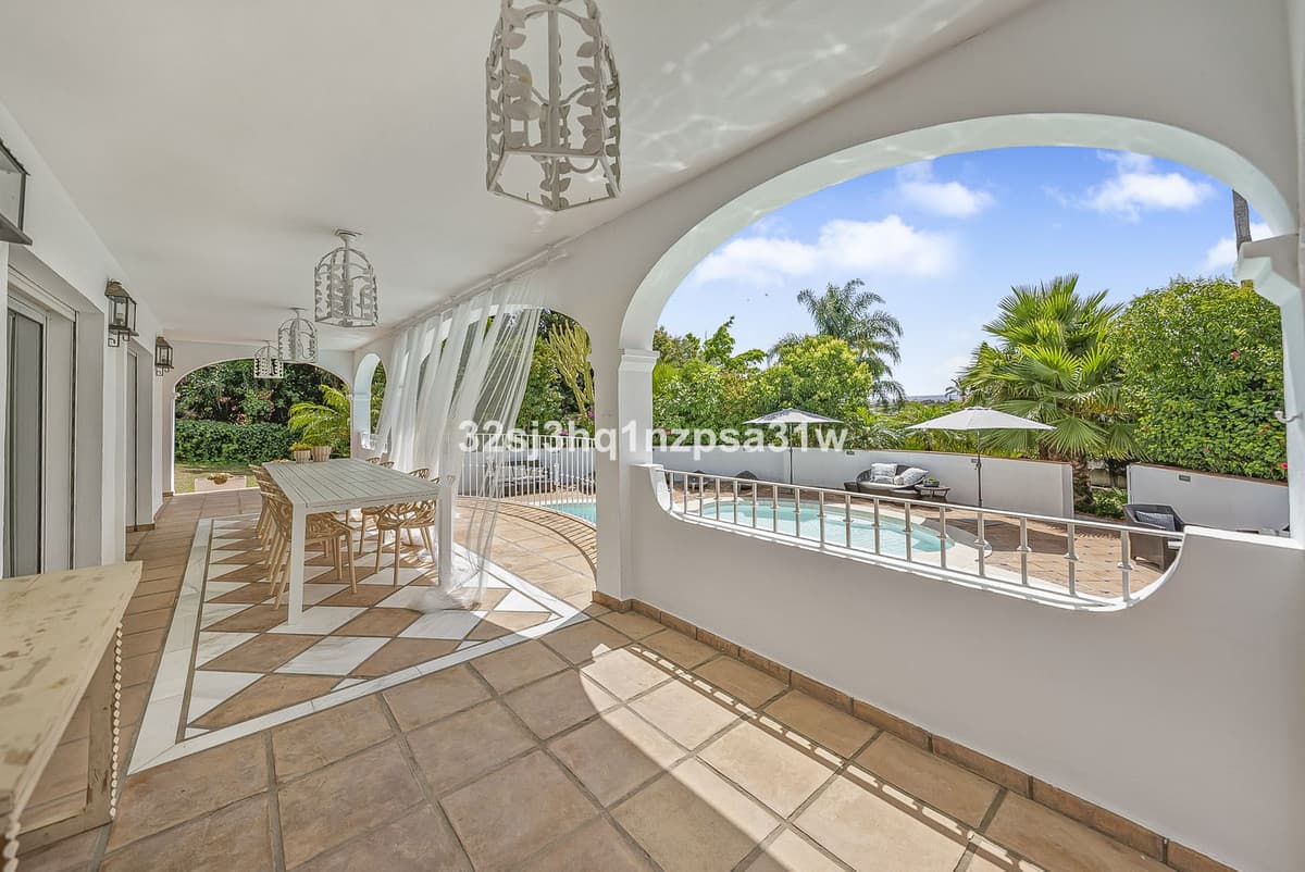 Detached Villa in Estepona — photo 10 of 10