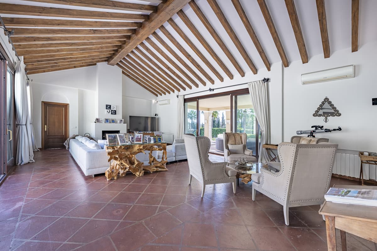 Detached Villa in Sotogrande Alto — photo 2 of 10