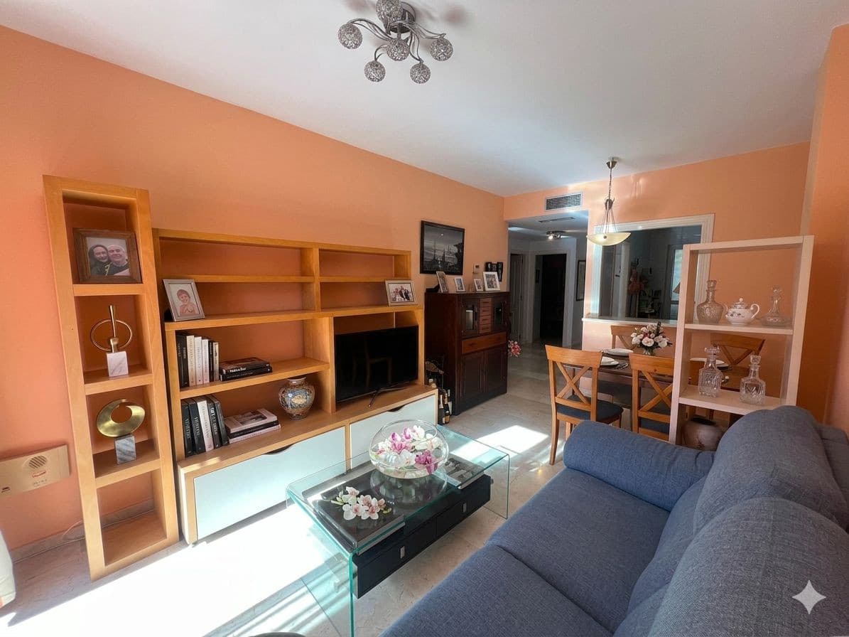 Ground Floor Apartment in Mijas Costa — photo 9 of 10