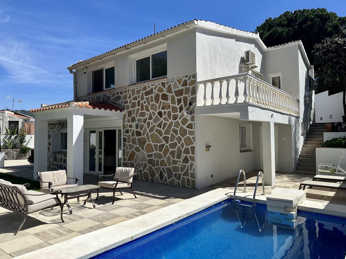 Detached Villa in El Rosario — photo 1 of 10