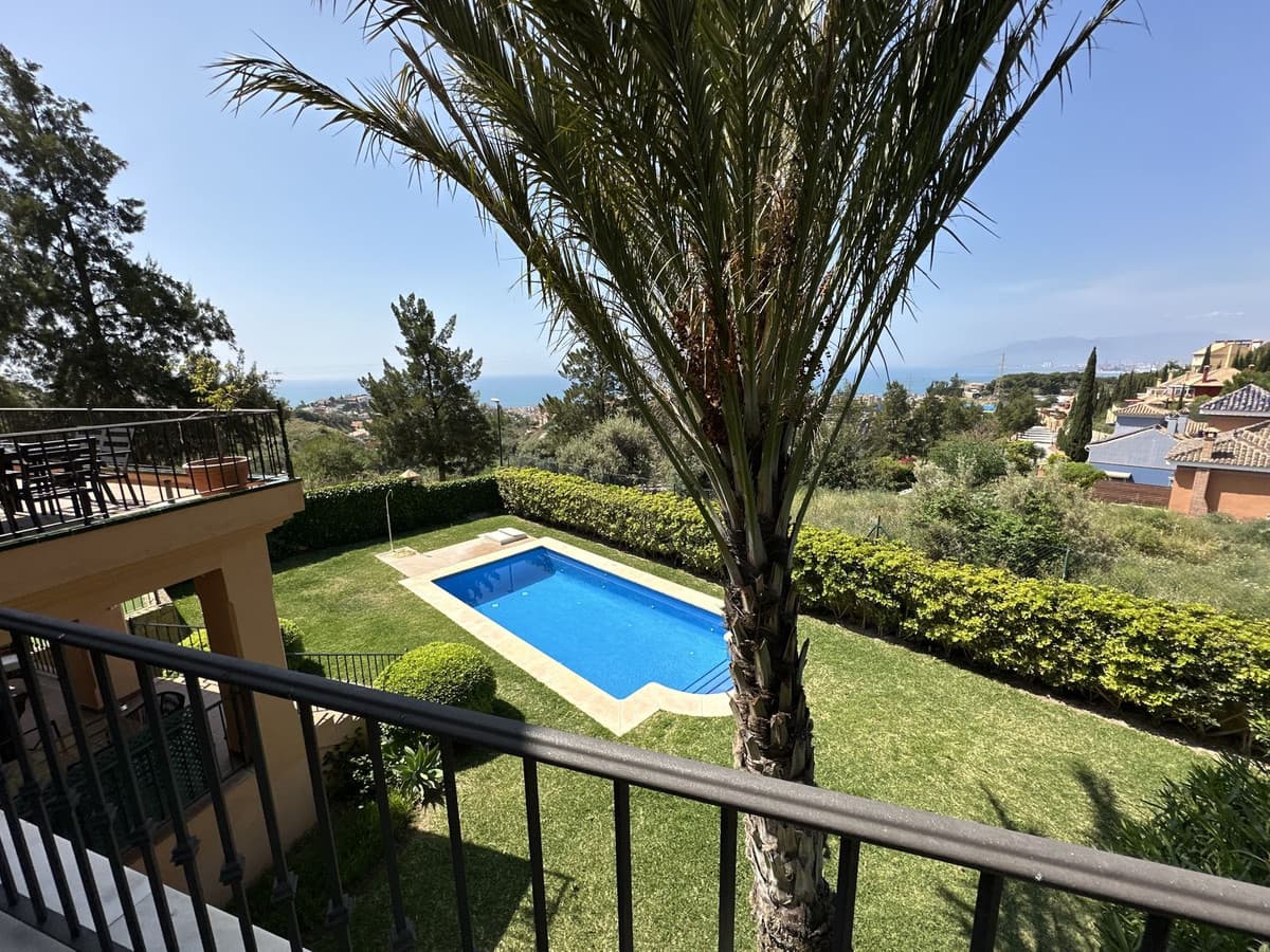 Detached Villa in Málaga Este — photo 2 of 10