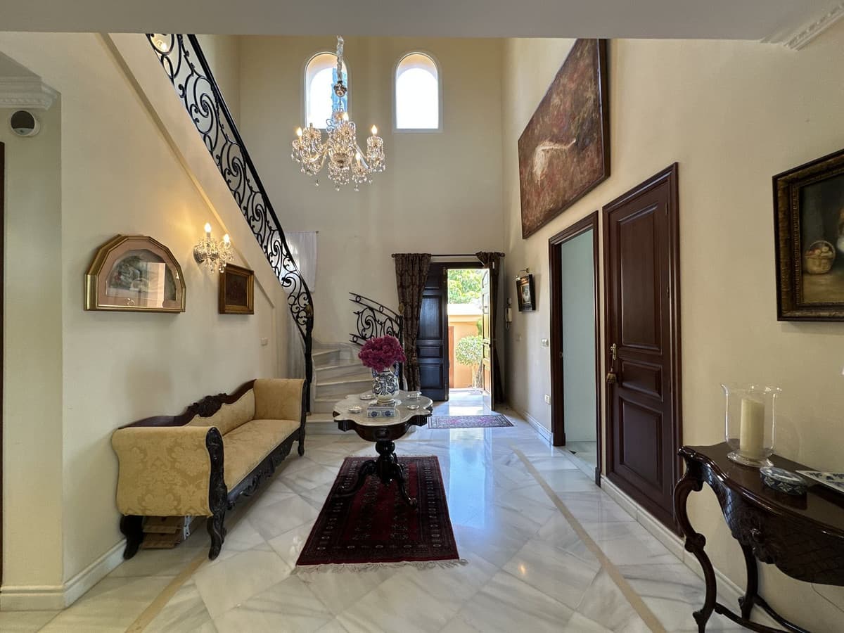 Detached Villa in Málaga Este — photo 5 of 10