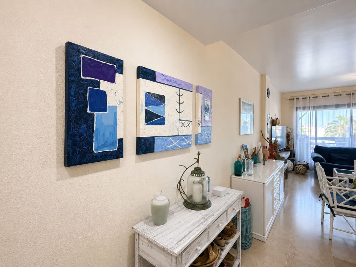 Middle Floor Apartment in Manilva — photo 6 of 10