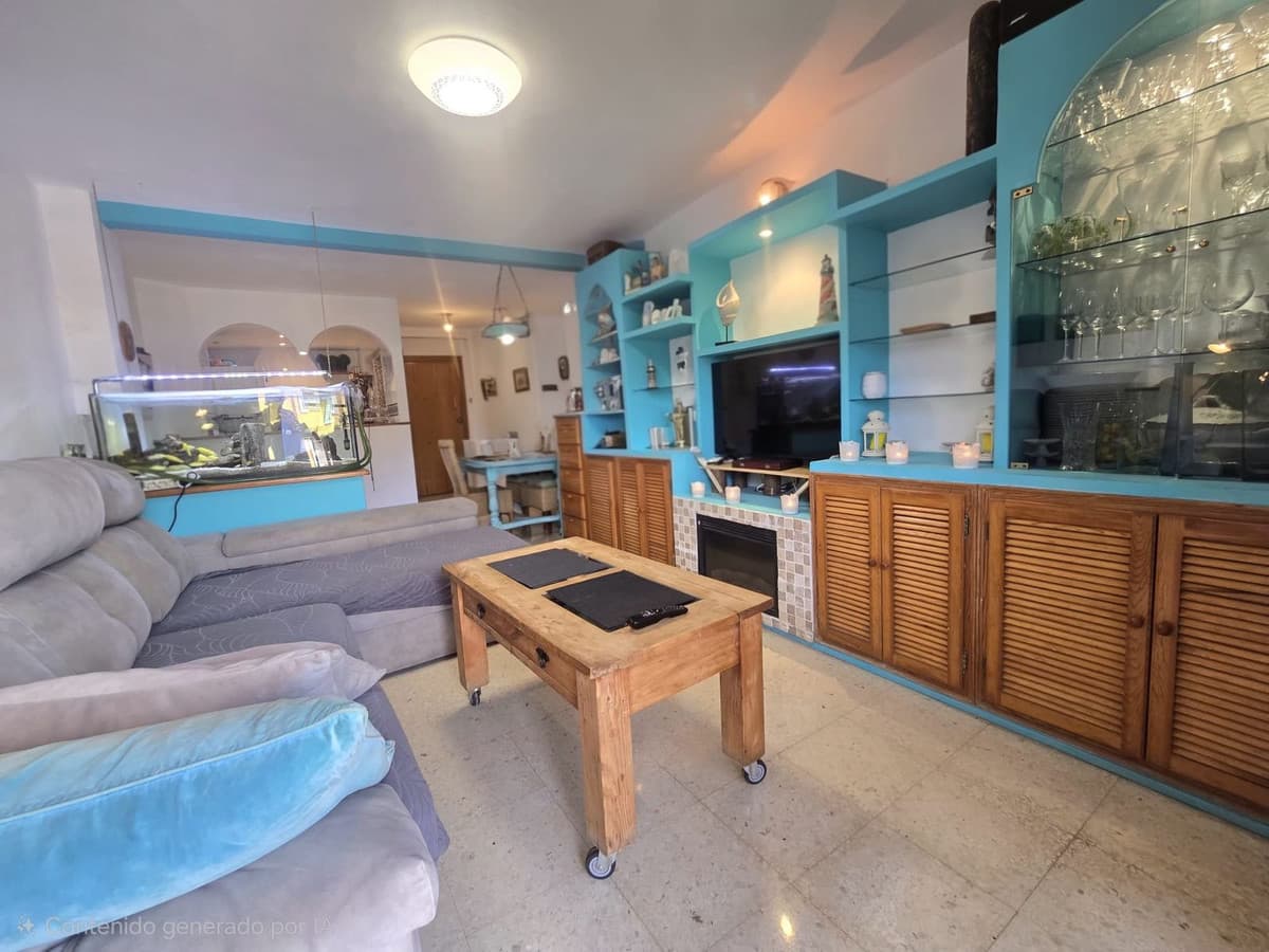 Middle Floor Apartment in Torremolinos — photo 1 of 10