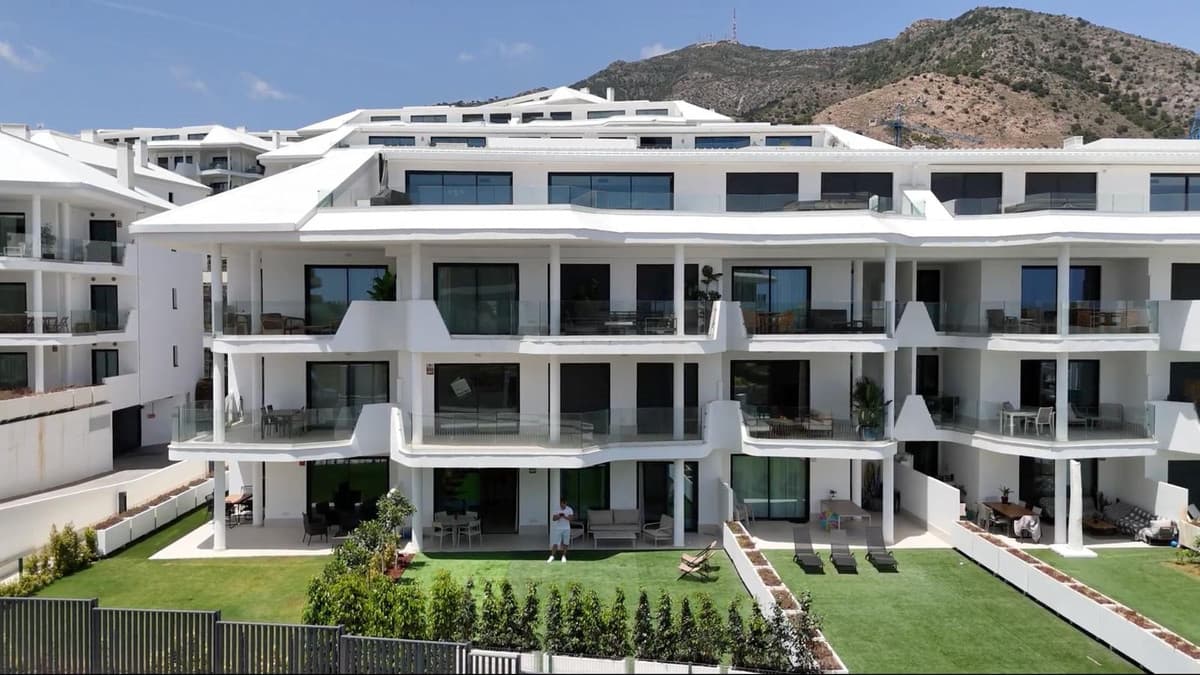 Ground Floor Apartment in Fuengirola — photo 1 of 10