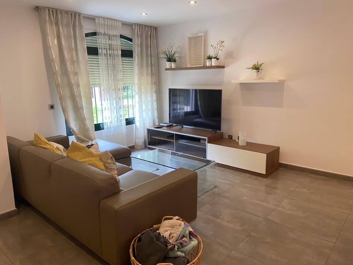 Townhouse in Cancelada — photo 3 of 10