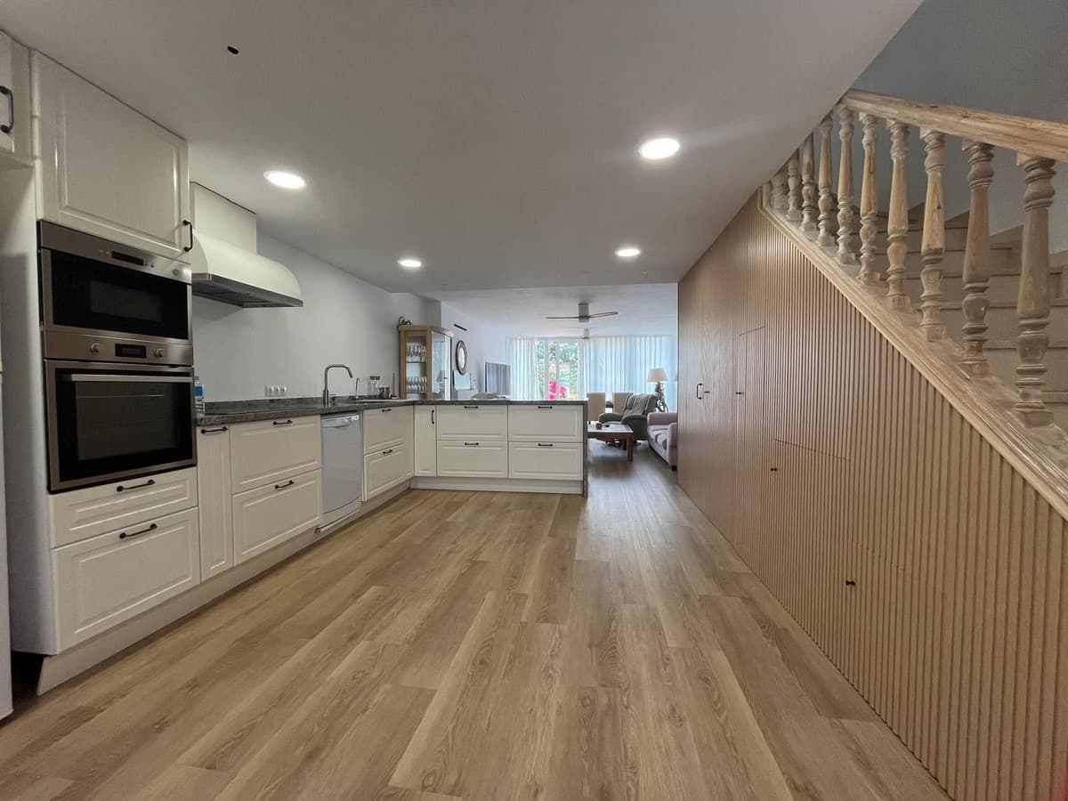 Ground Floor Apartment in Estepona — photo 3 of 10