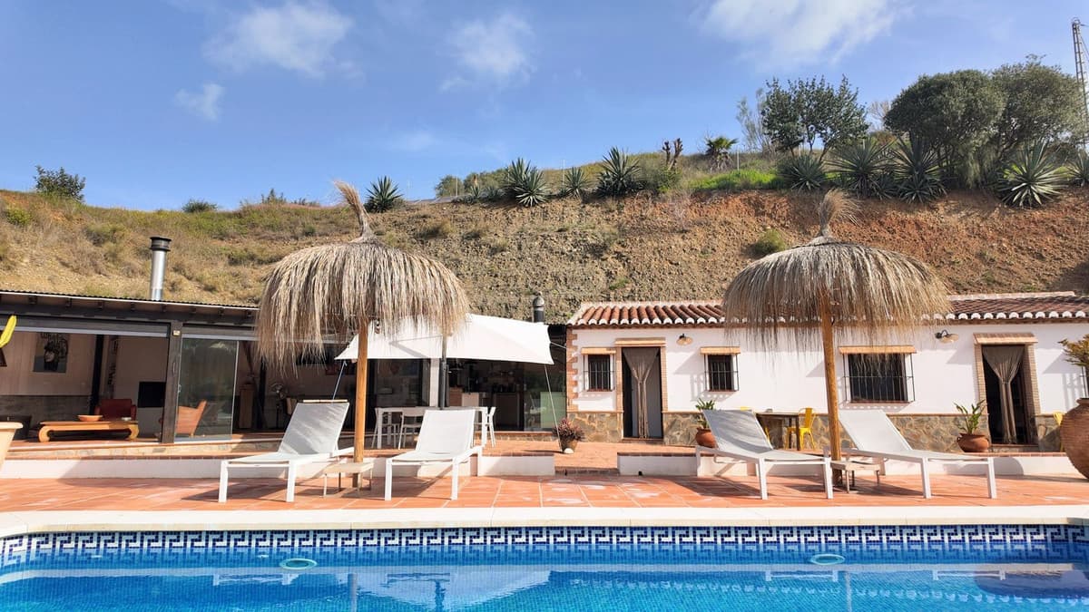 Detached Villa in Alora — photo 1 of 10