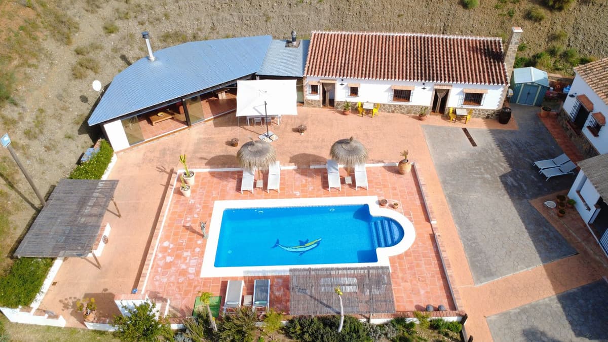 Detached Villa in Alora — photo 3 of 10