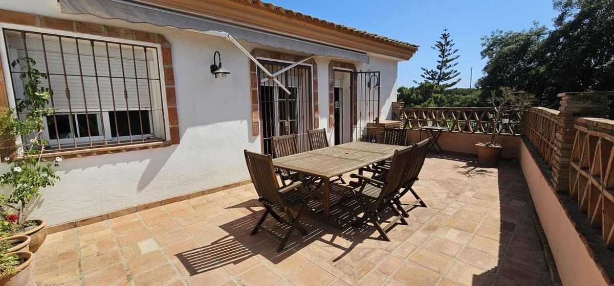 Detached Villa in El Rosario — photo 6 of 10