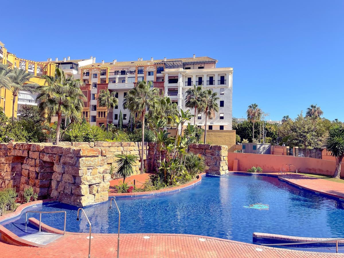 Middle Floor Apartment in San Pedro de Alcántara — photo 10 of 10