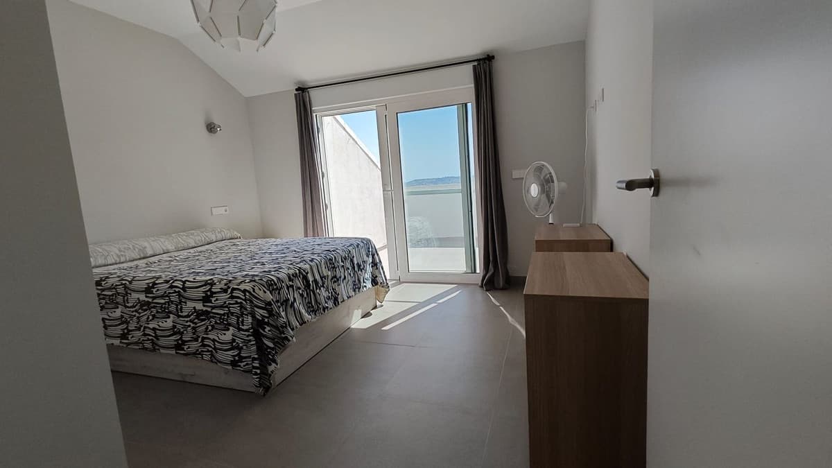 Duplex in Torreblanca — photo 7 of 17