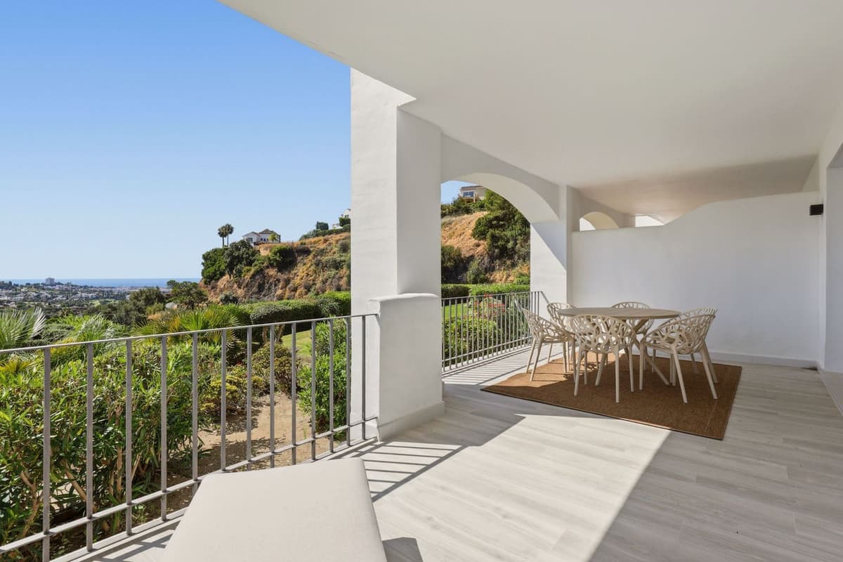 Ground Floor Apartment in La Quinta — photo 9 of 10