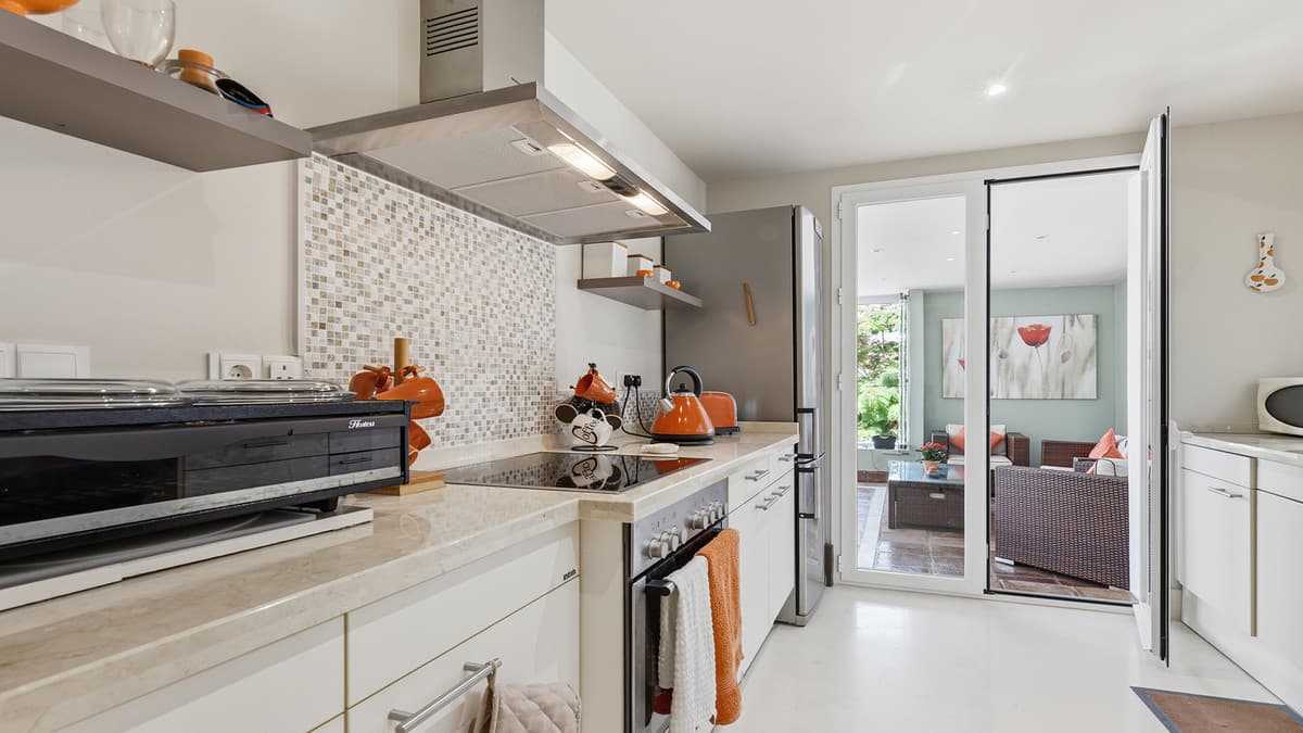 Middle Floor Apartment in Doña Julia — photo 8 of 10