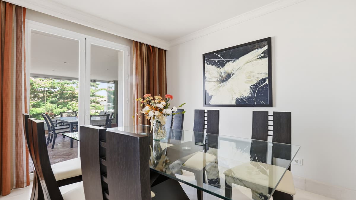 Middle Floor Apartment in Doña Julia — photo 9 of 10