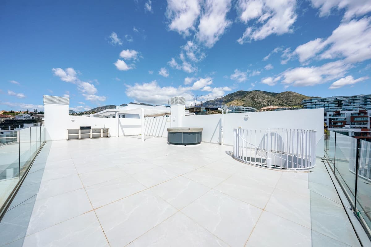 Penthouse in Fuengirola — photo 2 of 10