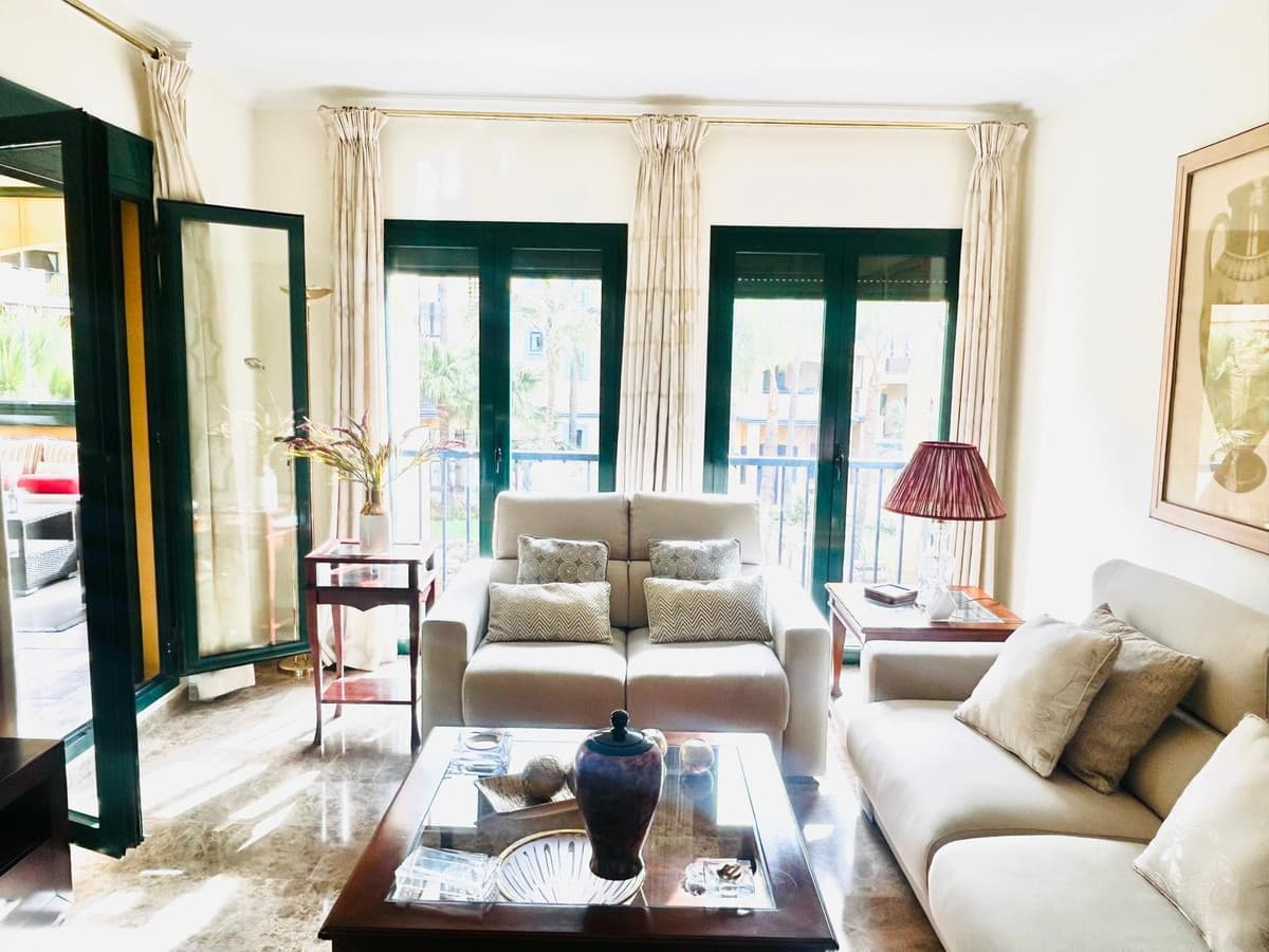 Middle Floor Apartment in San Pedro de Alcántara — photo 3 of 10