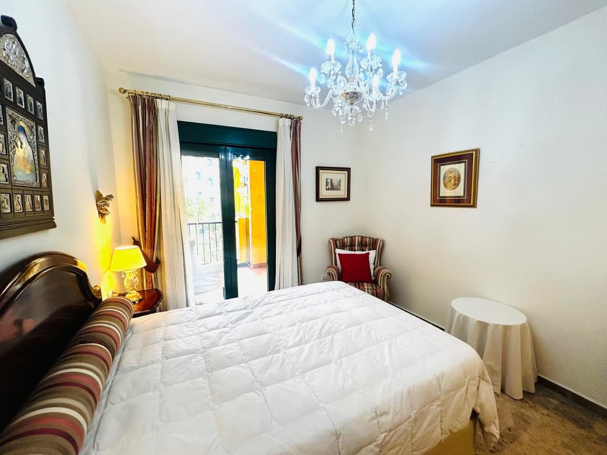 Middle Floor Apartment in San Pedro de Alcántara — photo 5 of 10