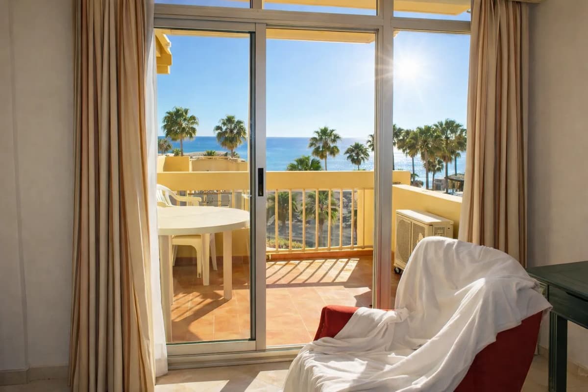 Middle Floor Apartment in Marbella — photo 6 of 10