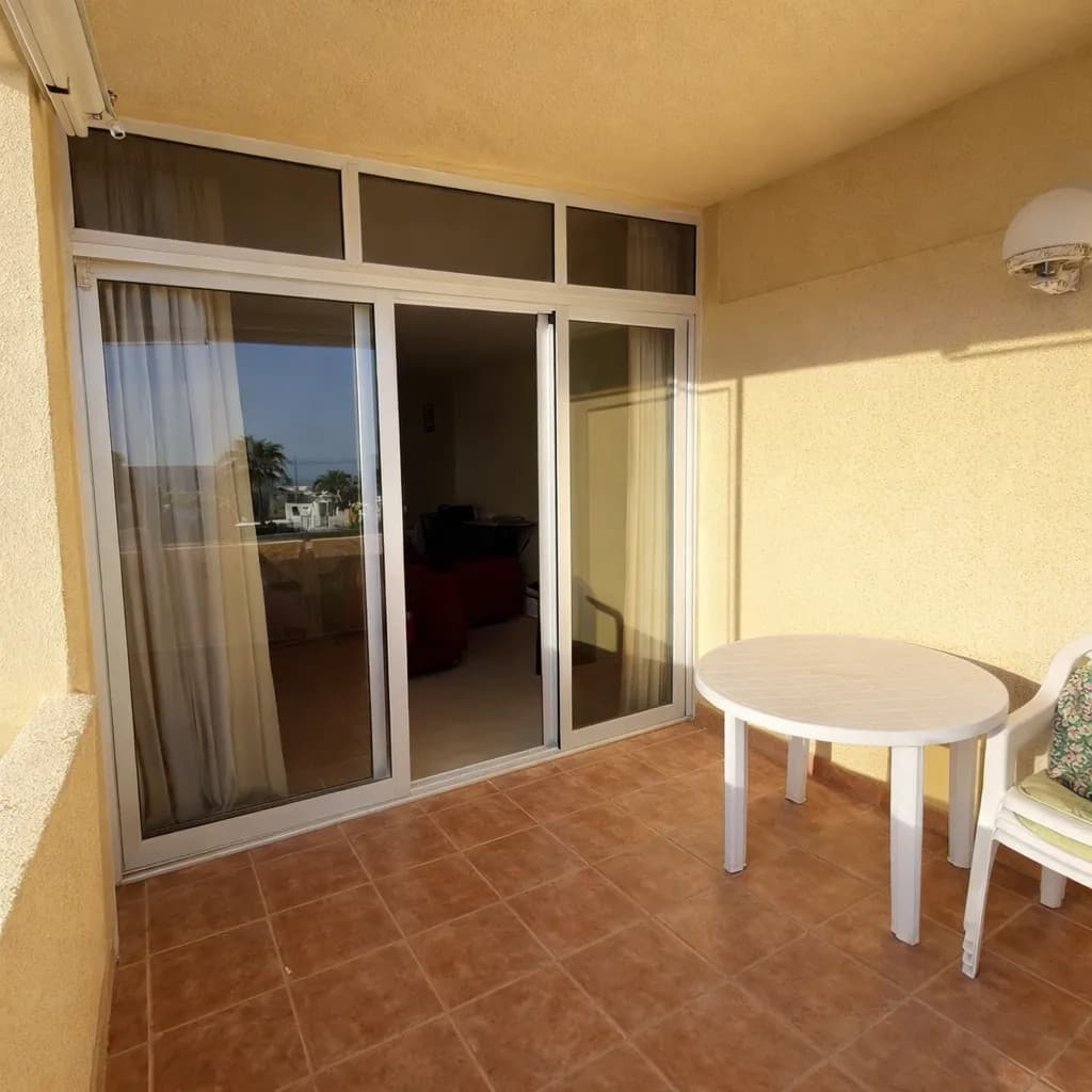 Middle Floor Apartment in Marbella — photo 7 of 10